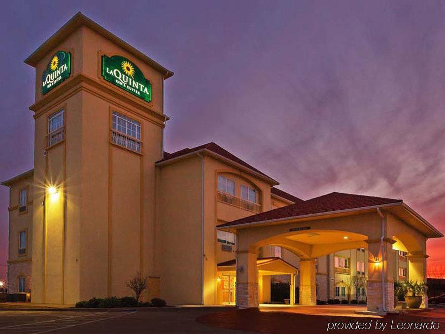 La Quinta By Wyndham Waxahachie Hotel Exterior photo
